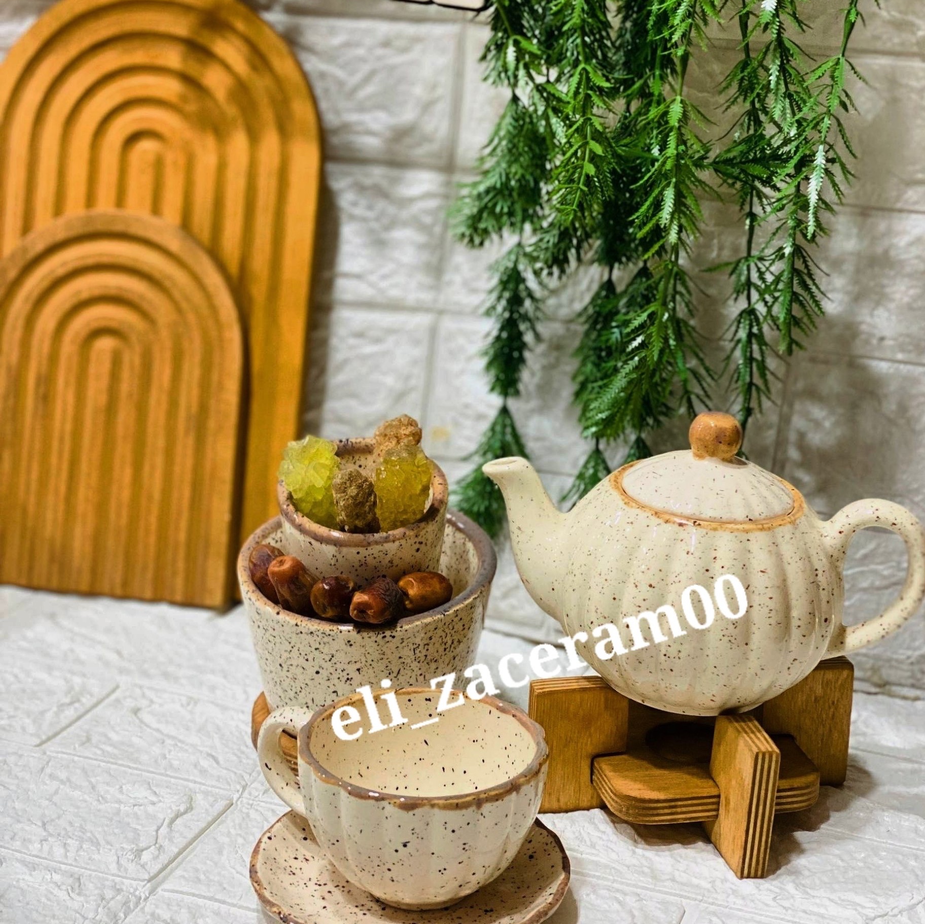 ست قوری و فنجان نعلبکی و جانباتی سرامیکی مدل رستیک 