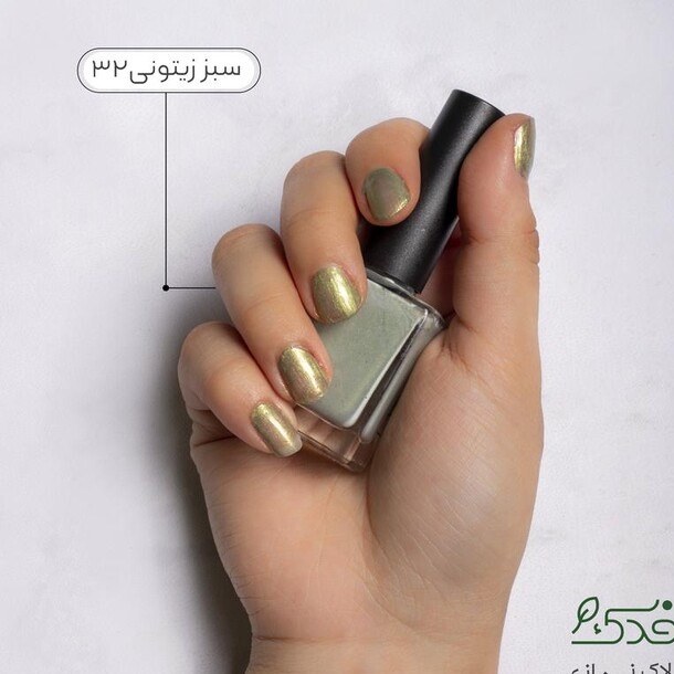 لاک نمازی نیکا (سبز زیتونی کد 32) بدون آسیب به ناخن ها