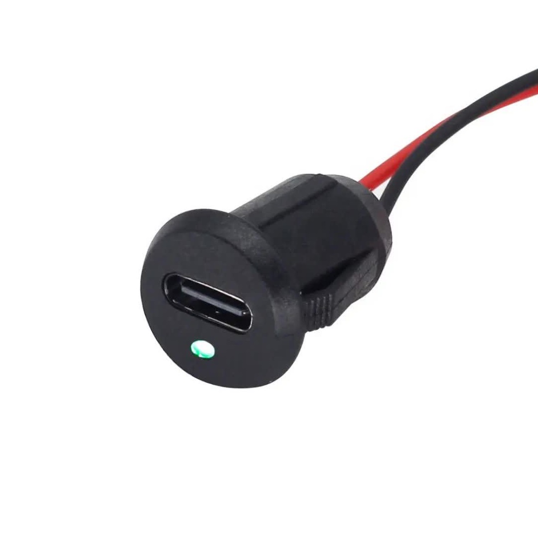 شارژر باتری لیتیومی با کانکتور مادگی فشاری TYPE-C چراغ دار