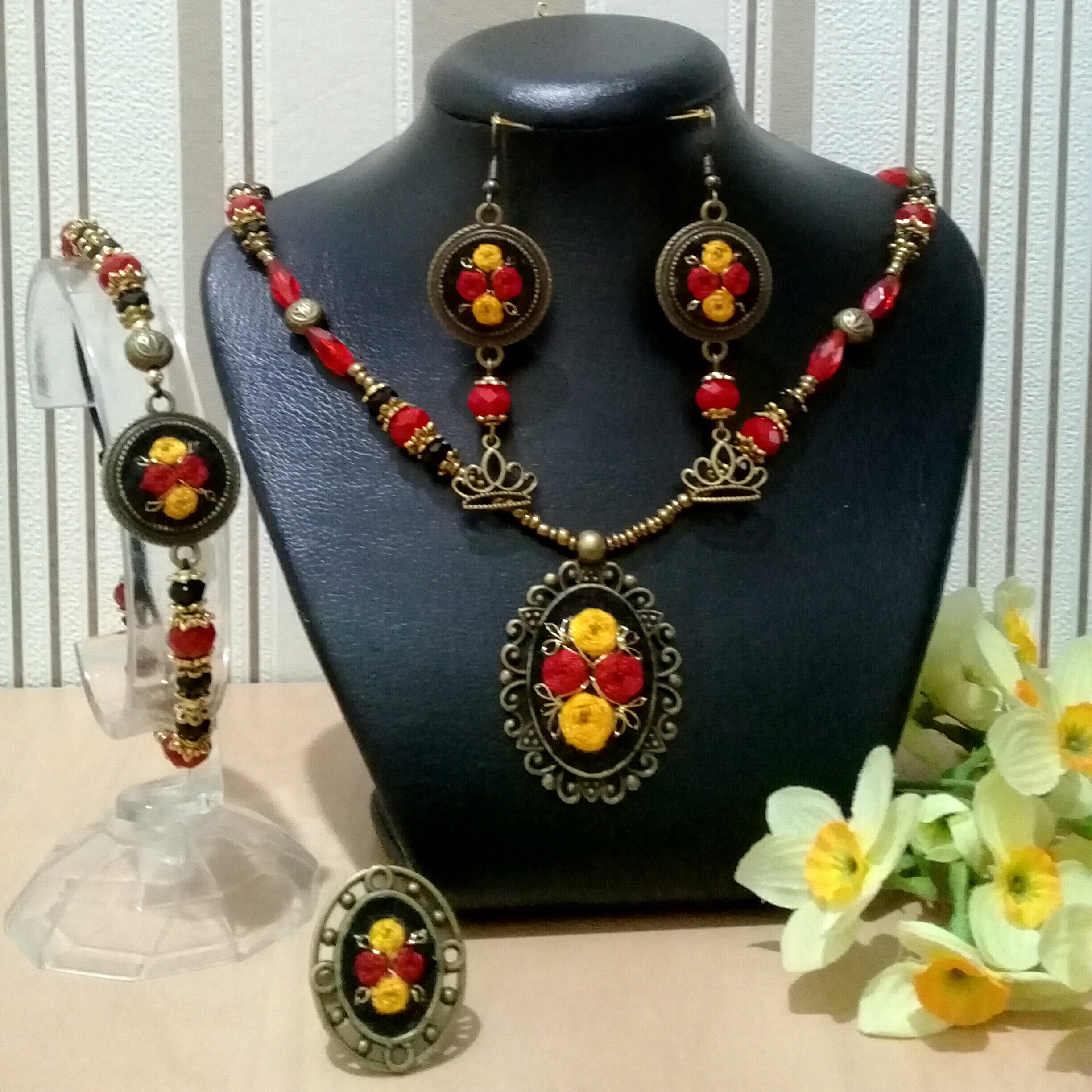 سرویس برنزی گلدوزی پاییزی (ارسال رایگان)