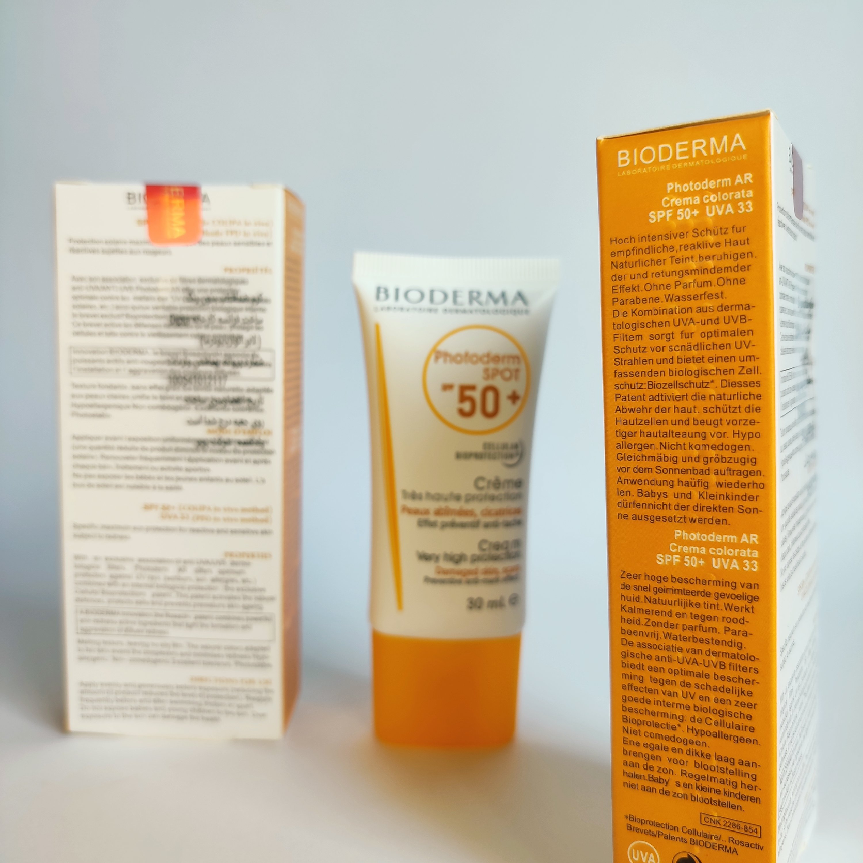 کرم ضد آفتاب بیودرما SPF50 (بی رنگ، پوست خشک، ضد لک و چروک)