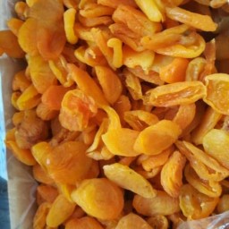 سنجد و برگه سیب . برگه زرد آلو و آلو بخارا و....